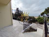 תמונת קיפיסיה, אתונה למכירה (2)