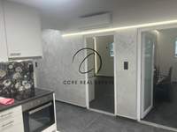 תמונת פנגרטי, אתונה למכירה (2)