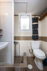 Image 15 of 25