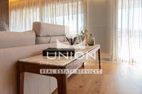 תמונת גליפדה, אתונה למכירה (2)