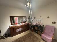 תמונת אלימוס, אתונה למכירה (3)