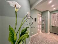 תמונת פנגרטי, אתונה למכירה