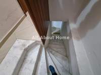 Image 7 of 18