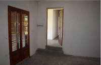 תמונת מטאורה, טריקלה למכירה (2)