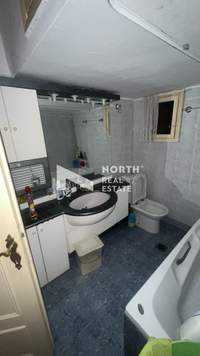 Image 11 of 25