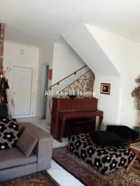Image 7 of 25