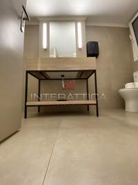 Image 20 of 24