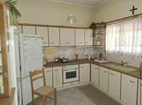 תמונת מליסייה, אתונה למכירה (3)