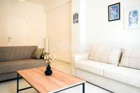 תמונת ואטי, אתונה למכירה (2)