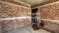 Image 14 of 25