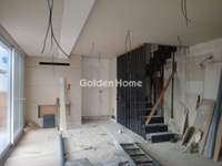 Image 10 of 20