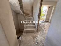 תמונת בית, רודוס למכירה (4)