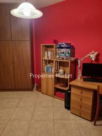 תמונת לאבראוטיקי, אתונה למכירה (3)