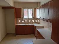 תמונת קראטסיני, אתונה למכירה (2)