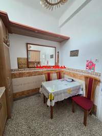 תמונת מרכז, פיראוס, אתונה למכירה