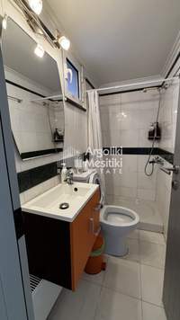 Image 15 of 25