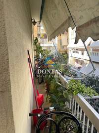 תמונת פנגרטי, אתונה למכירה