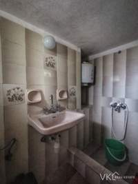 Image 21 of 25