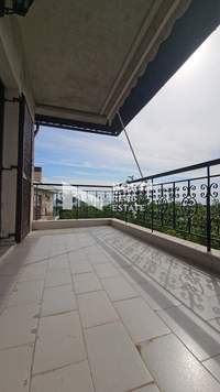 Image 13 of 25