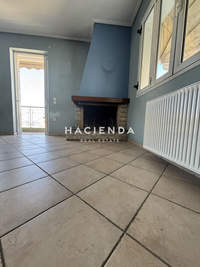 תמונת אגיוס דימיטרוס, אתונה למכירה (2)