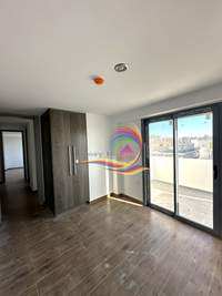 Image 19 of 25