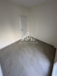 Image 5 of 7