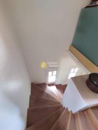 Image 10 of 44