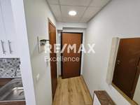 Image 7 of 8