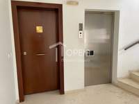 תמונת גליפדה, אתונה למכירה