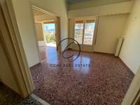 תמונת נאה פאלירו, אתונה למכירה