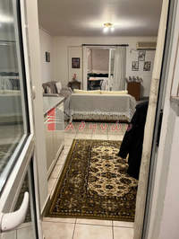 תמונת נאוס קוסמוס, אתונה למכירה