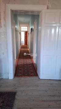Image 19 of 25