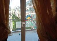 תמונת קיפסלי, אתונה למכירה (2)