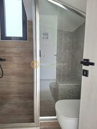 Image 11 of 25