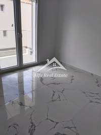 Image 10 of 25