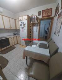 Image 7 of 27