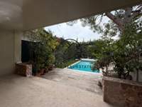 תמונת קיפיסיה, אתונה למכירה (4)