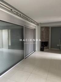 תמונת דרפטסונה, אתונה למכירה