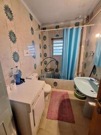 Image 10 of 29