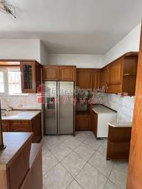 Image 7 of 18