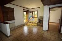 תמונת דירה, דיוניסוס למכירה (2)