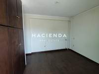 Image 10 of 18
