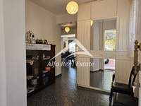 Image 10 of 25