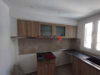 תמונת נאוס קוסמוס, אתונה למכירה