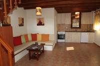 תמונת מתחם דירות, קאריסטוס, אוויה למכירה (3)