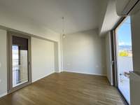 Image 10 of 21