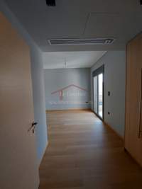 Image 14 of 25
