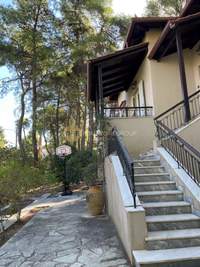 תמונת בית, קיפיסיה למכירה (3)