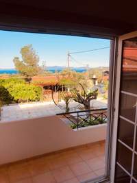 תמונת בית, אורופוס למכירה (1)