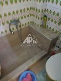 Image 11 of 16